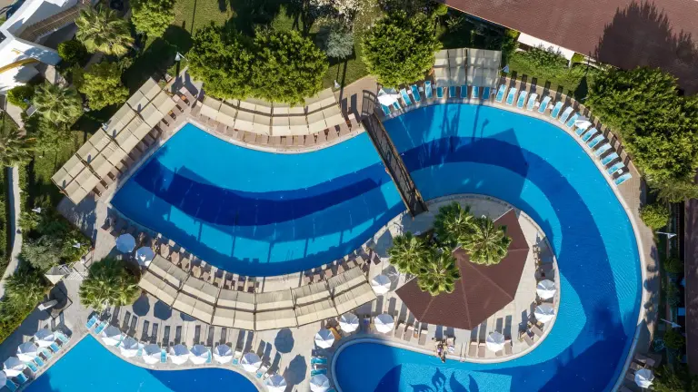 Main Pool (3/8)