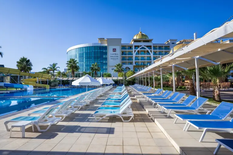 Beach &amp; Pool