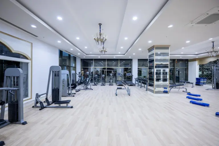 Fitness Center (4/4)