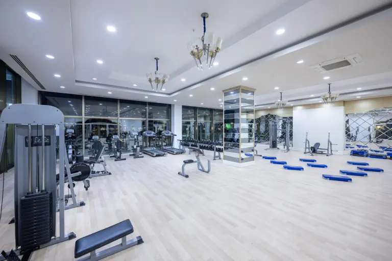 Fitness Center (1/4)