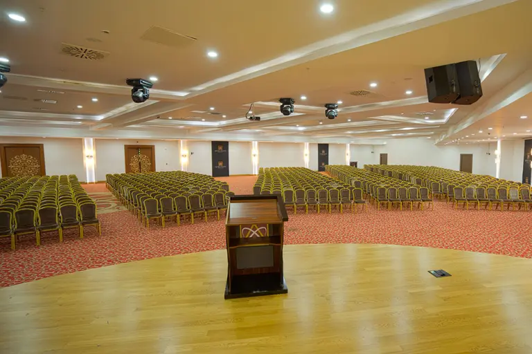 Meeting Rooms (2/4)