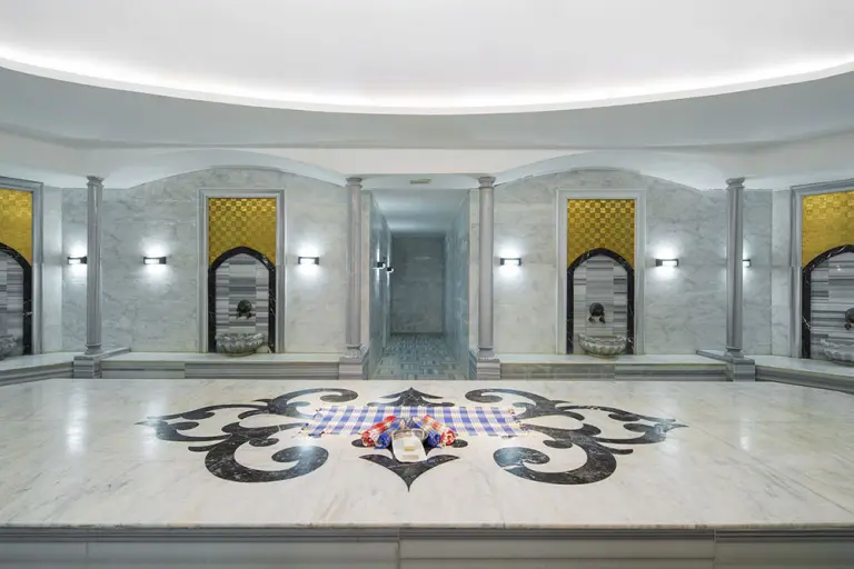 Turkish Bath (3/5)